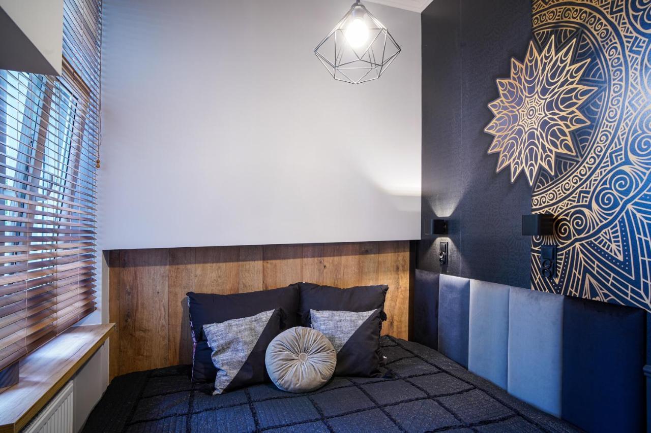 Apartament Z Jacuzzi W Centrum Sanoka エクステリア 写真